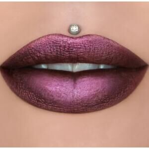 Jeffree Star Velour Liquid Matte No Tea No Shade Plum Purple Lipstick New in Box
